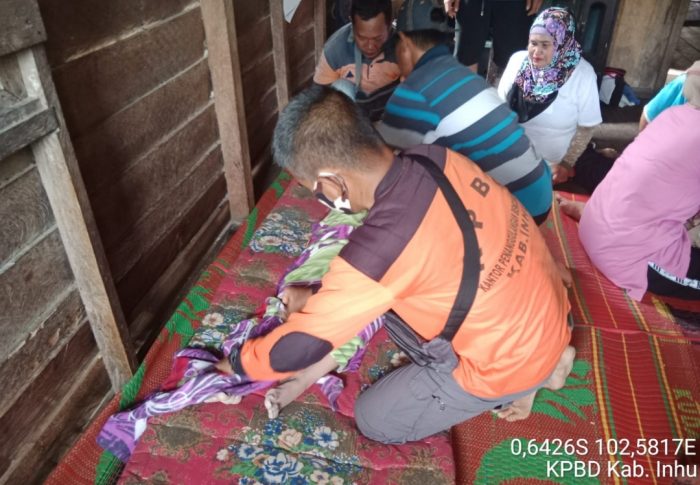 Evakuasi Korban Tenggelam oleh Satgas KPBD Kab.Inhu